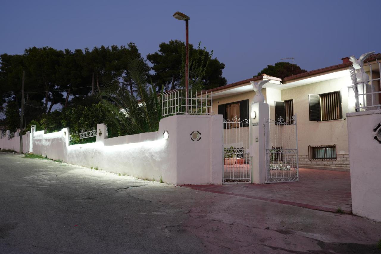 Villa Ada Leporano Exterior photo