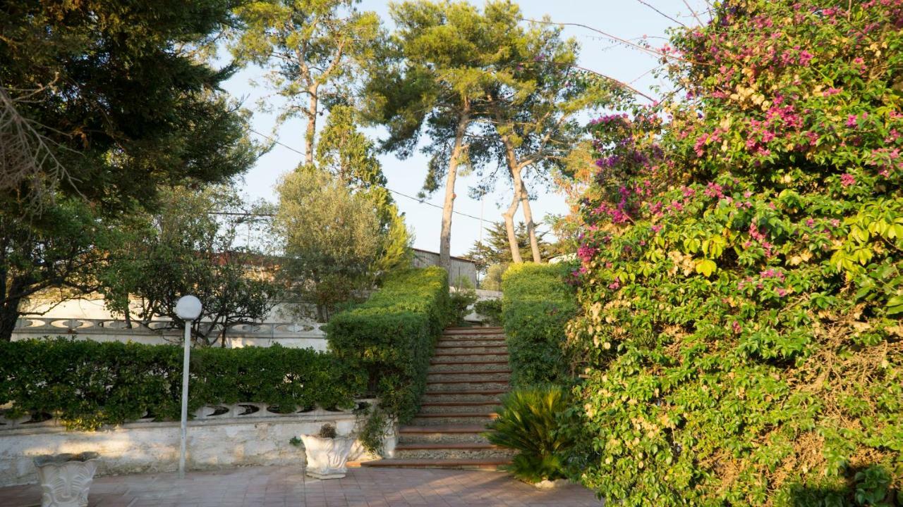Villa Ada Leporano Exterior photo